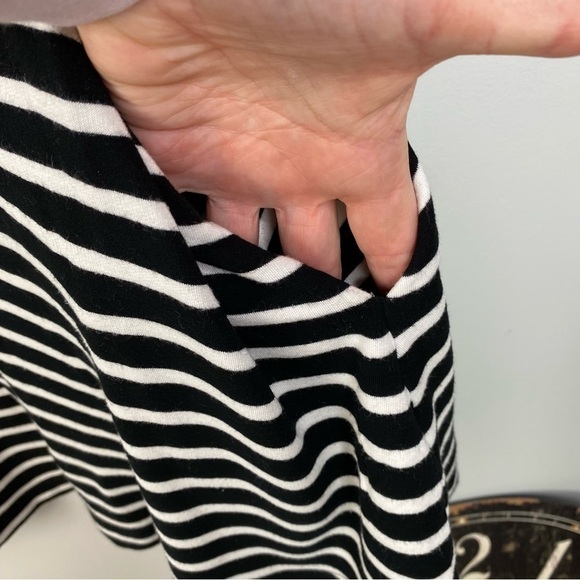Lou & Grey black white stripe easy signature soft stretch Knit dress size S - Picture 10 of 15